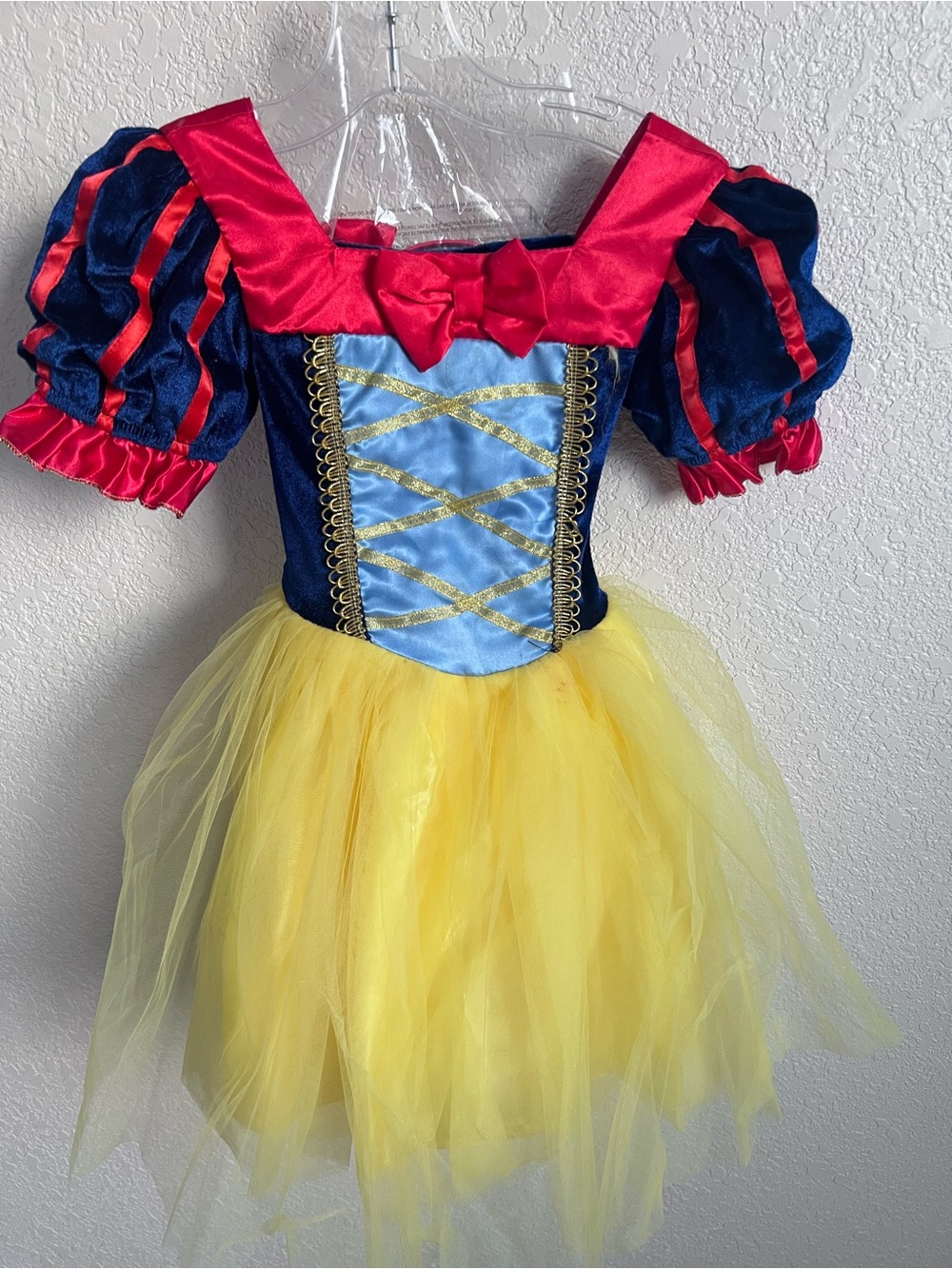 Snow White Costume - 2/3 years